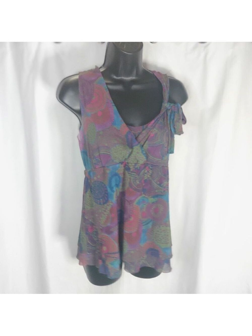 Daisy & Clover Paisley Nylon Pullover Babydoll Sleeveless Top Medium